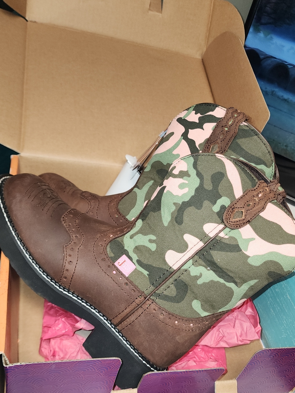 Justin Boots Brown Foot with Pink & Green Camo Shaft Girls' Western Boots